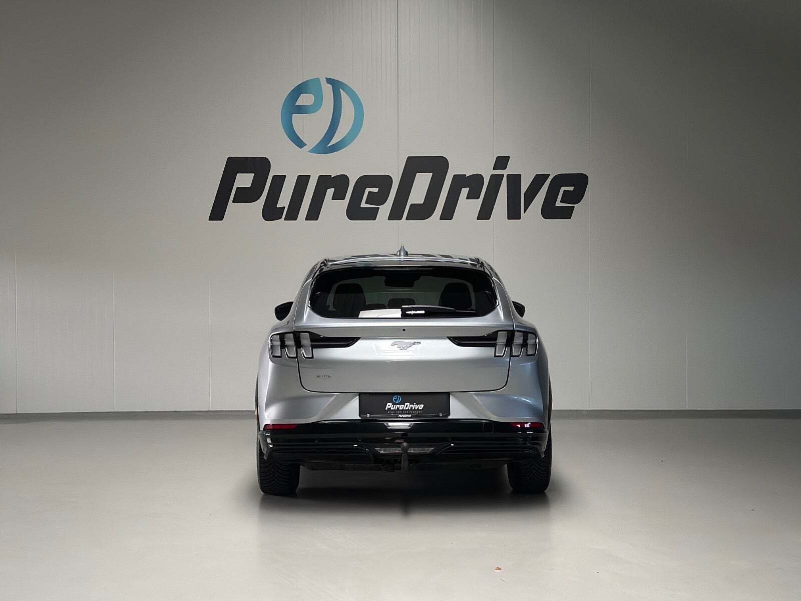 Ford Mustang Mach-E 75 Standard Range AWD