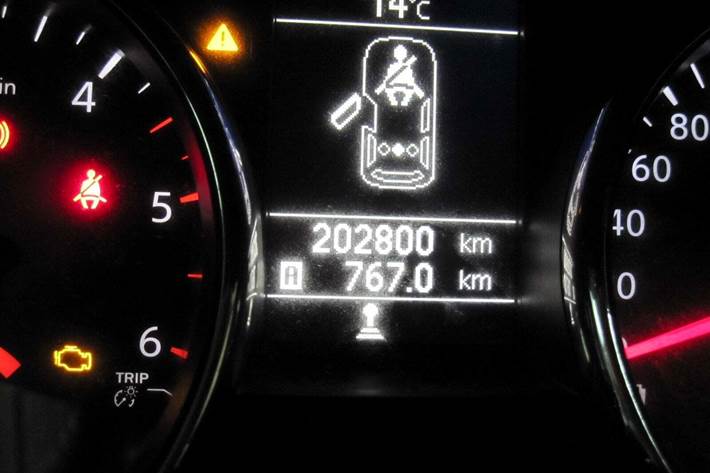 Blå Nissan Qashqai+2 fra 2011