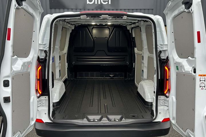 Hvid Ford E-Transit Custom 320 L2 fra 2025 set udefra