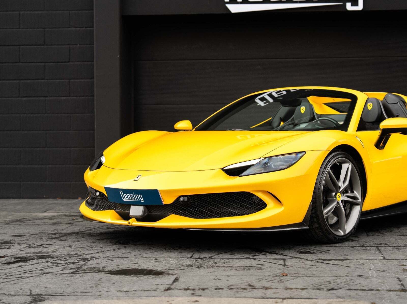 Ferrari 296 GTS 2,9 DCT