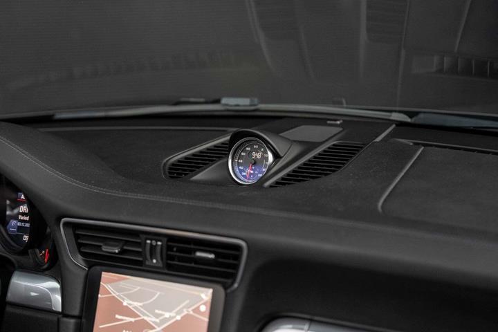 Sort Porsche 911 Carrera 4S fra 2016