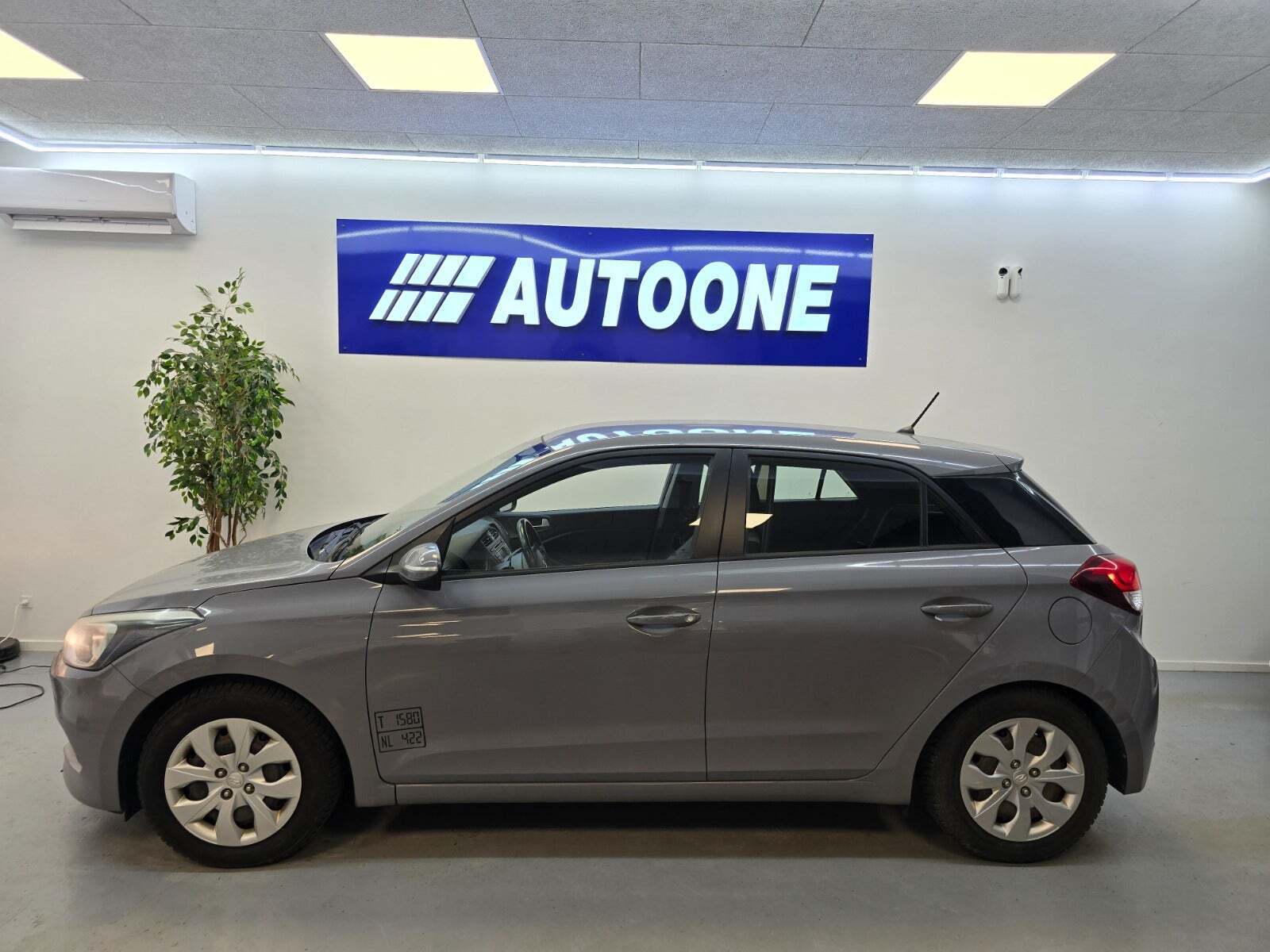 Hyundai i20 1,25 Trend Van