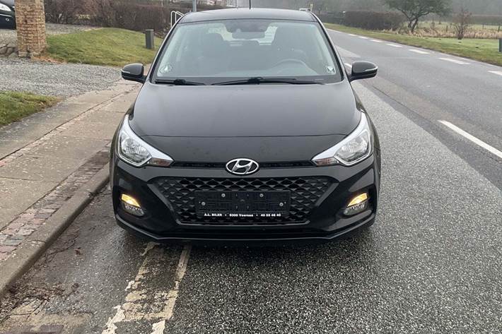 Sort Hyundai i20 fra 2020