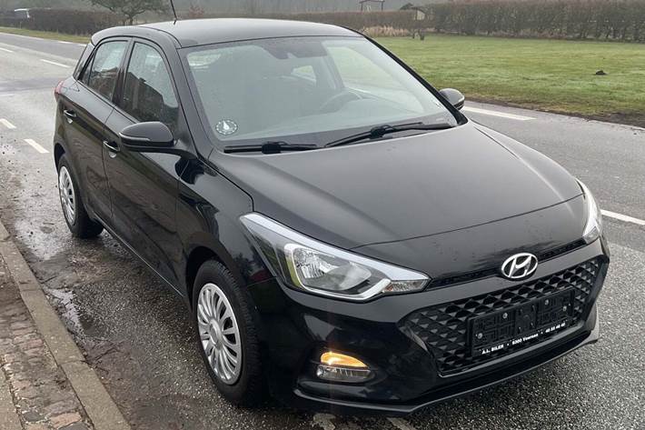 Sort Hyundai i20 fra 2020