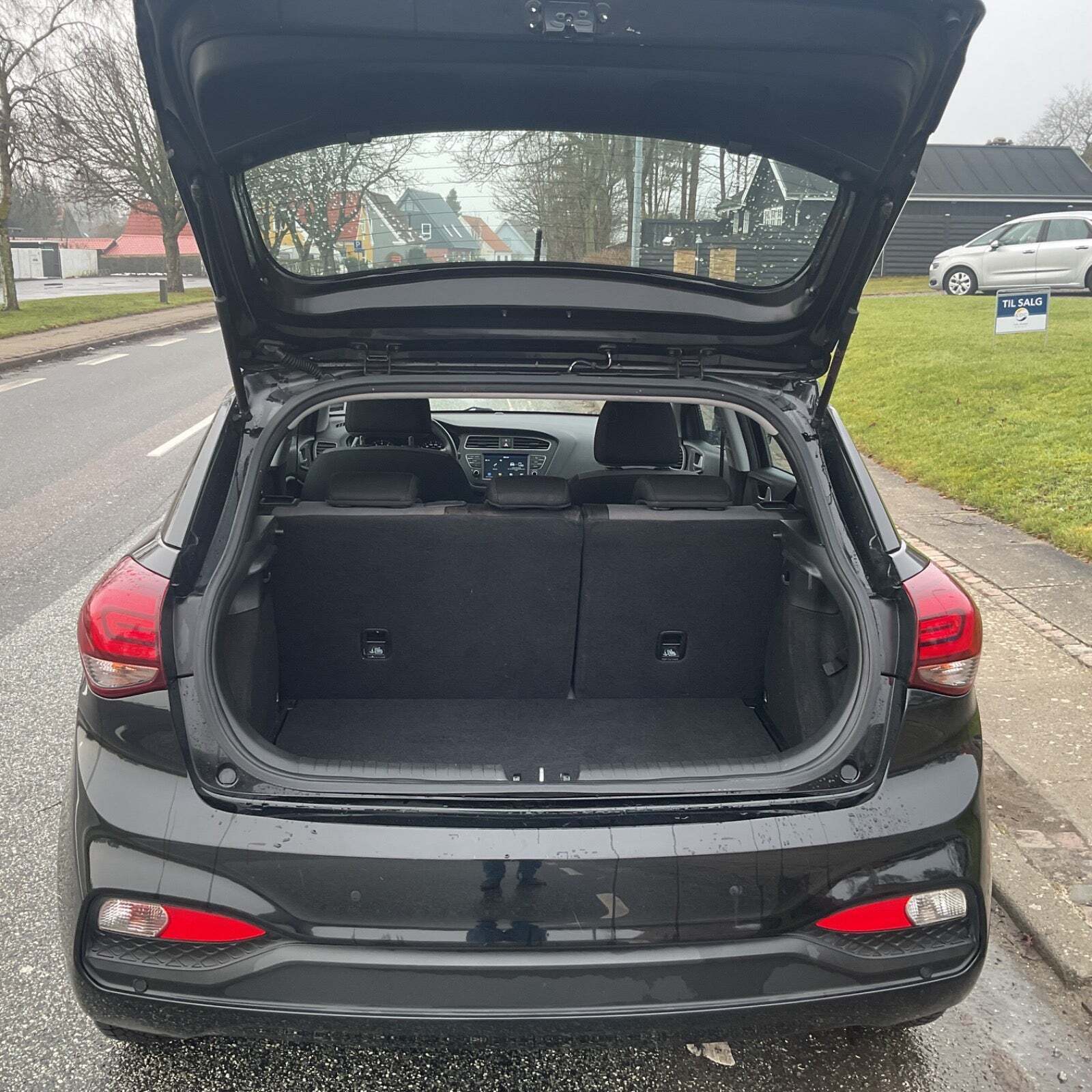 Sort Hyundai i20 fra 2020