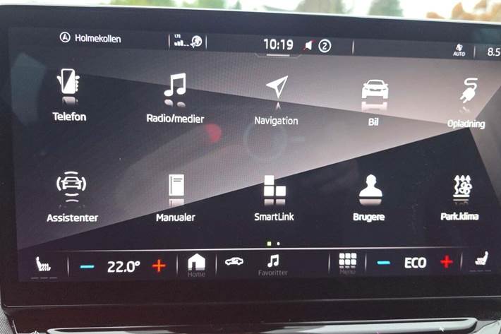 Hvid Skoda Enyaq fra 2022