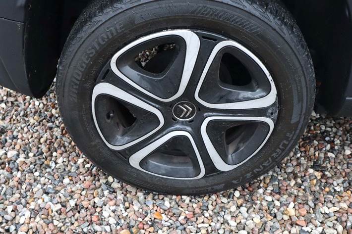 Hvid Citroën C3 Aircross fra 2020