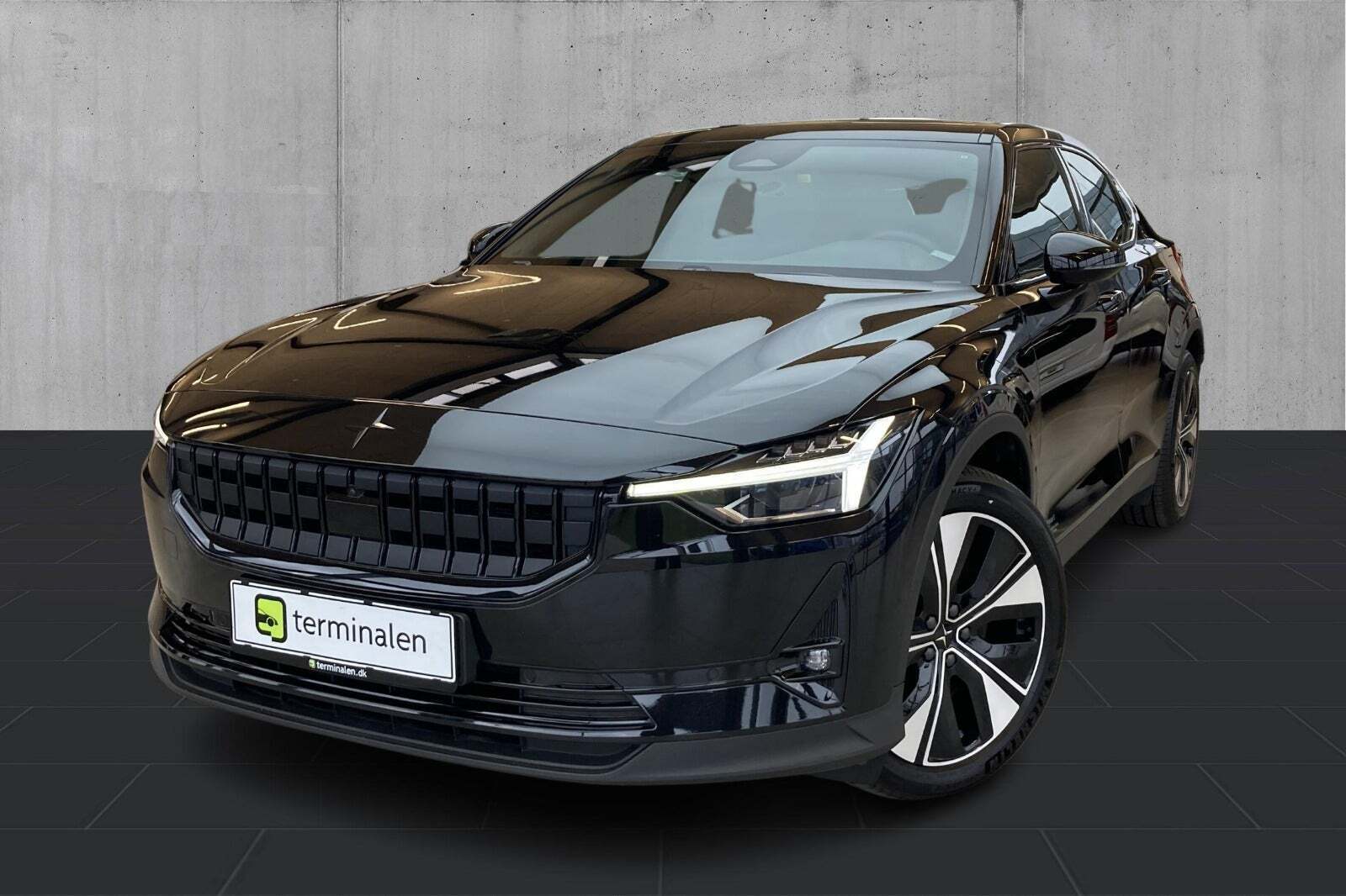 Sort Polestar 2 fra 2023