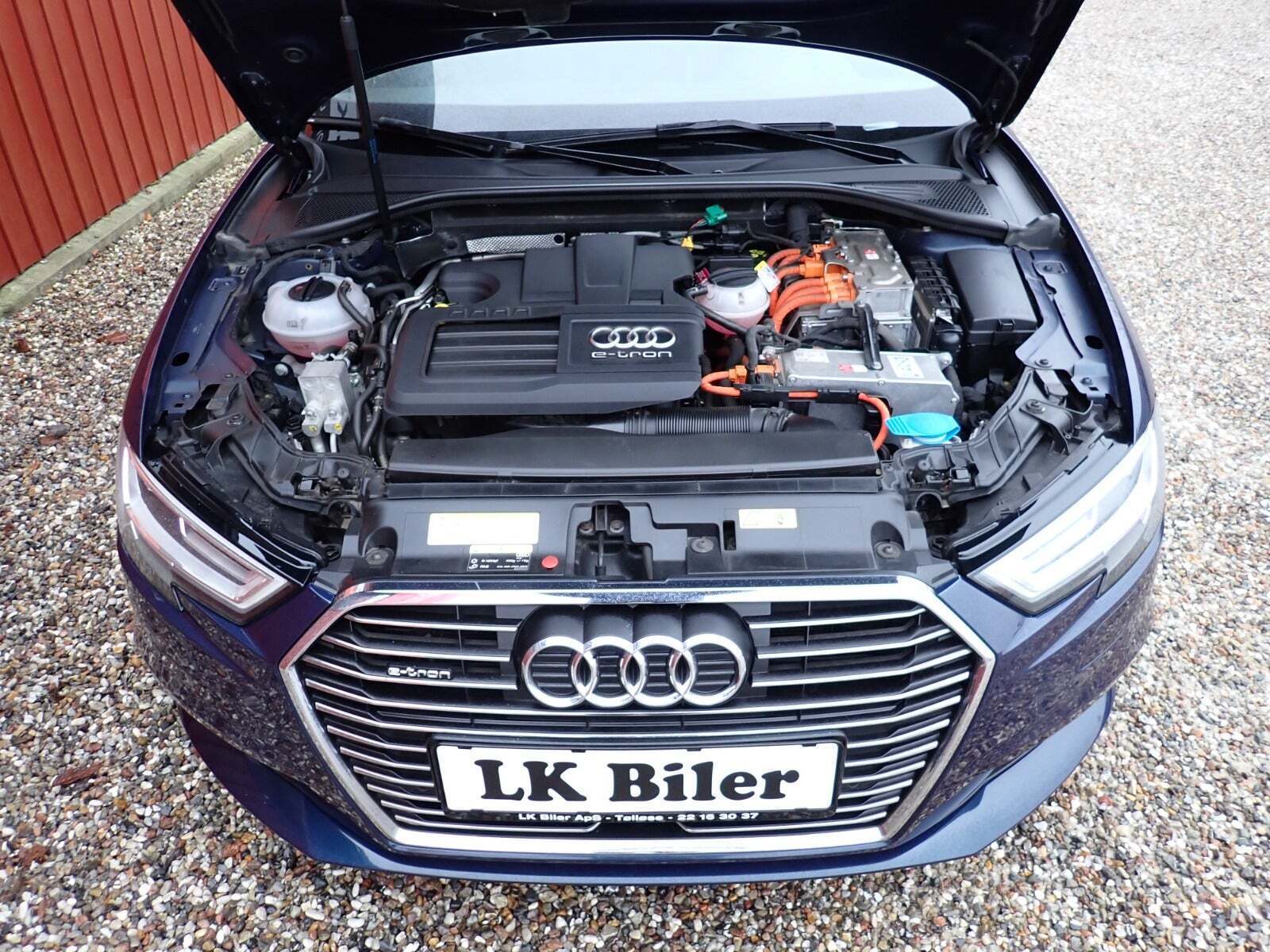 Blå Audi A3 fra 2017