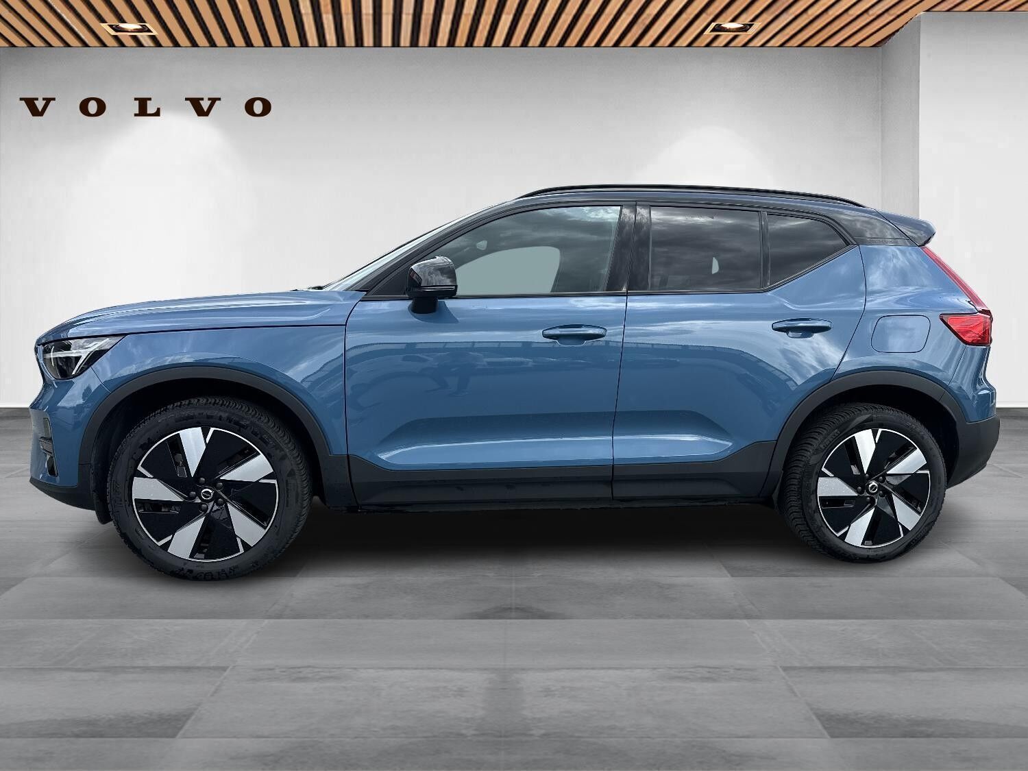 Volvo XC40 Recharge Extended Range Core 252HK 5d Aut.