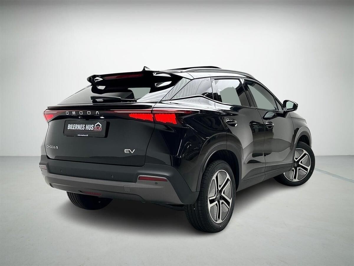 Omoda 5 EL Premium 204HK Aut.