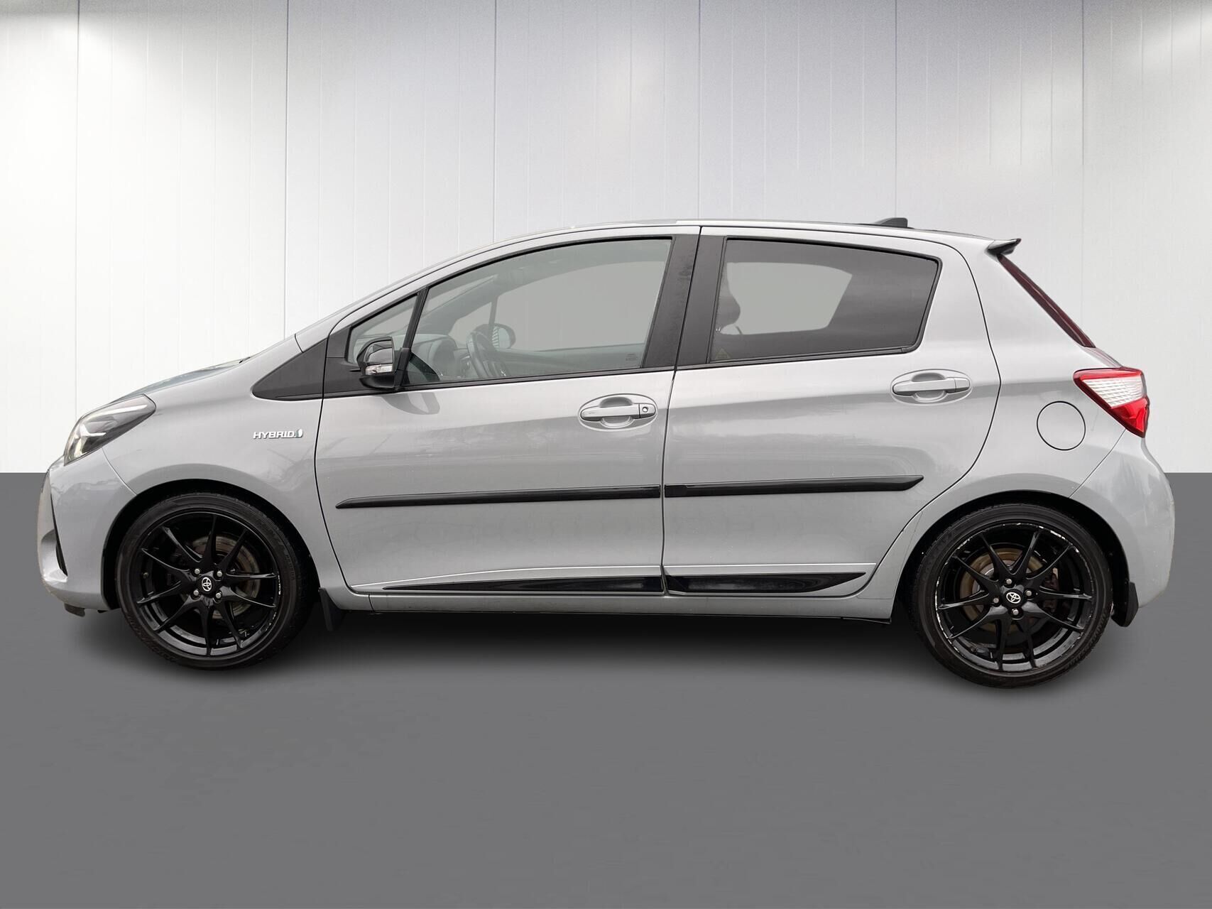 Toyota Yaris 1,5 Hybrid H3 GR Sport E-CVT 100HK 5d Trinl. Gear