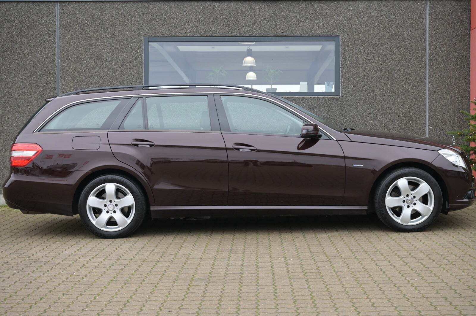 Mercedes E220 2,2 CDi stc. aut. BE