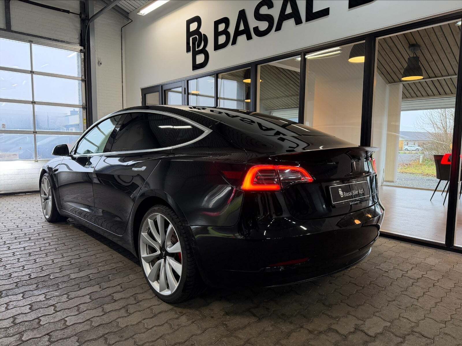 Tesla Model 3 Performance AWD