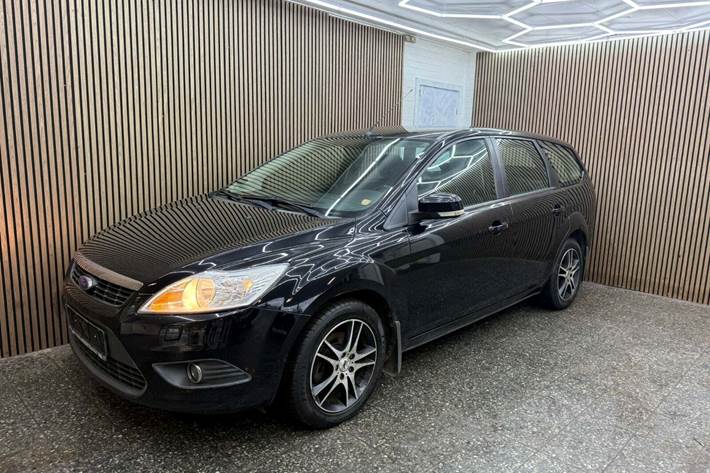 Sort Ford Focus fra 2008