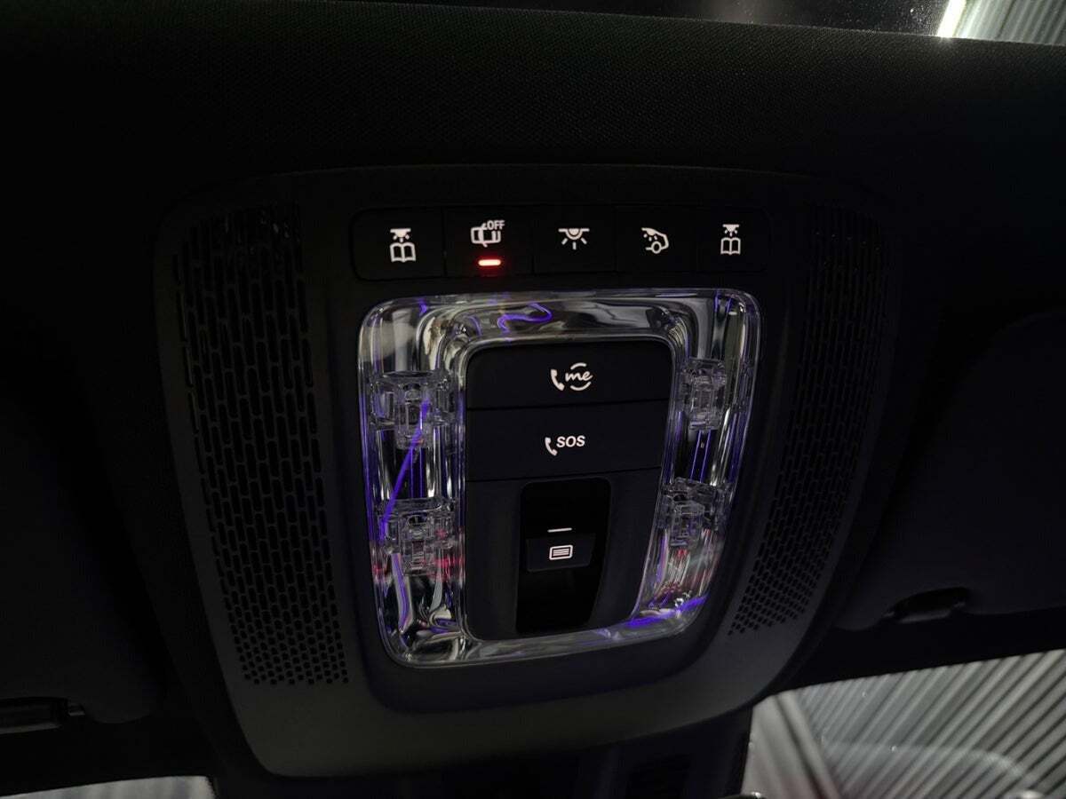 Sort Mercedes EQA250 fra 2021