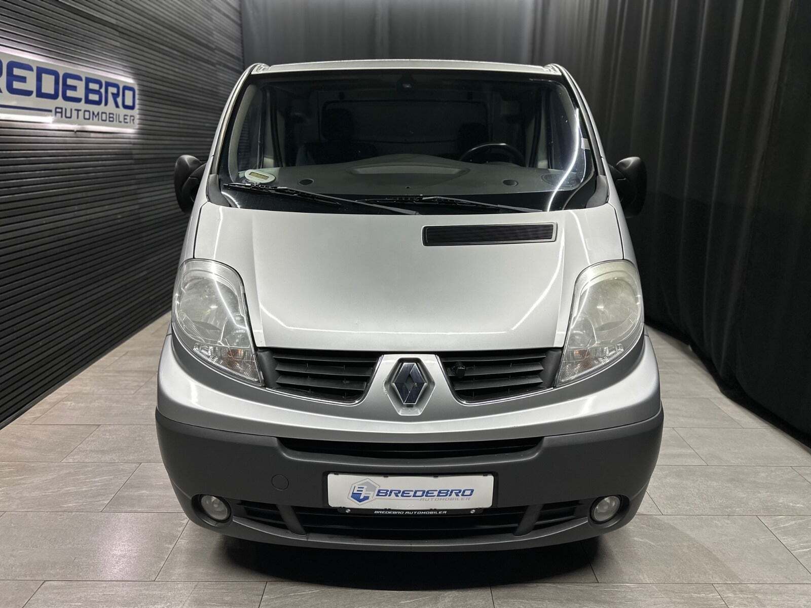 Renault Trafic T27 2,0 dCi 115 L1H1