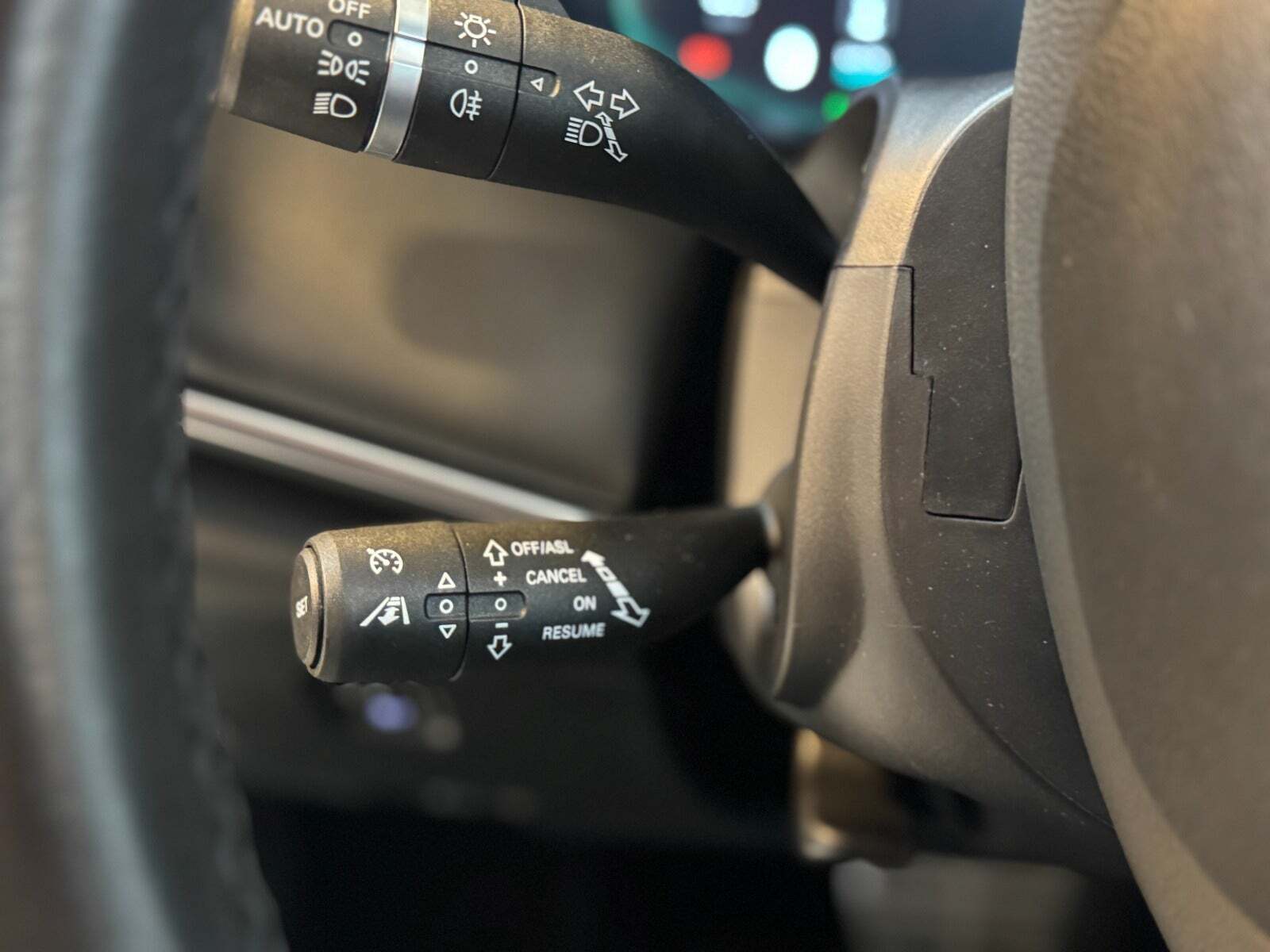 Grå MG Marvel R fra 2023