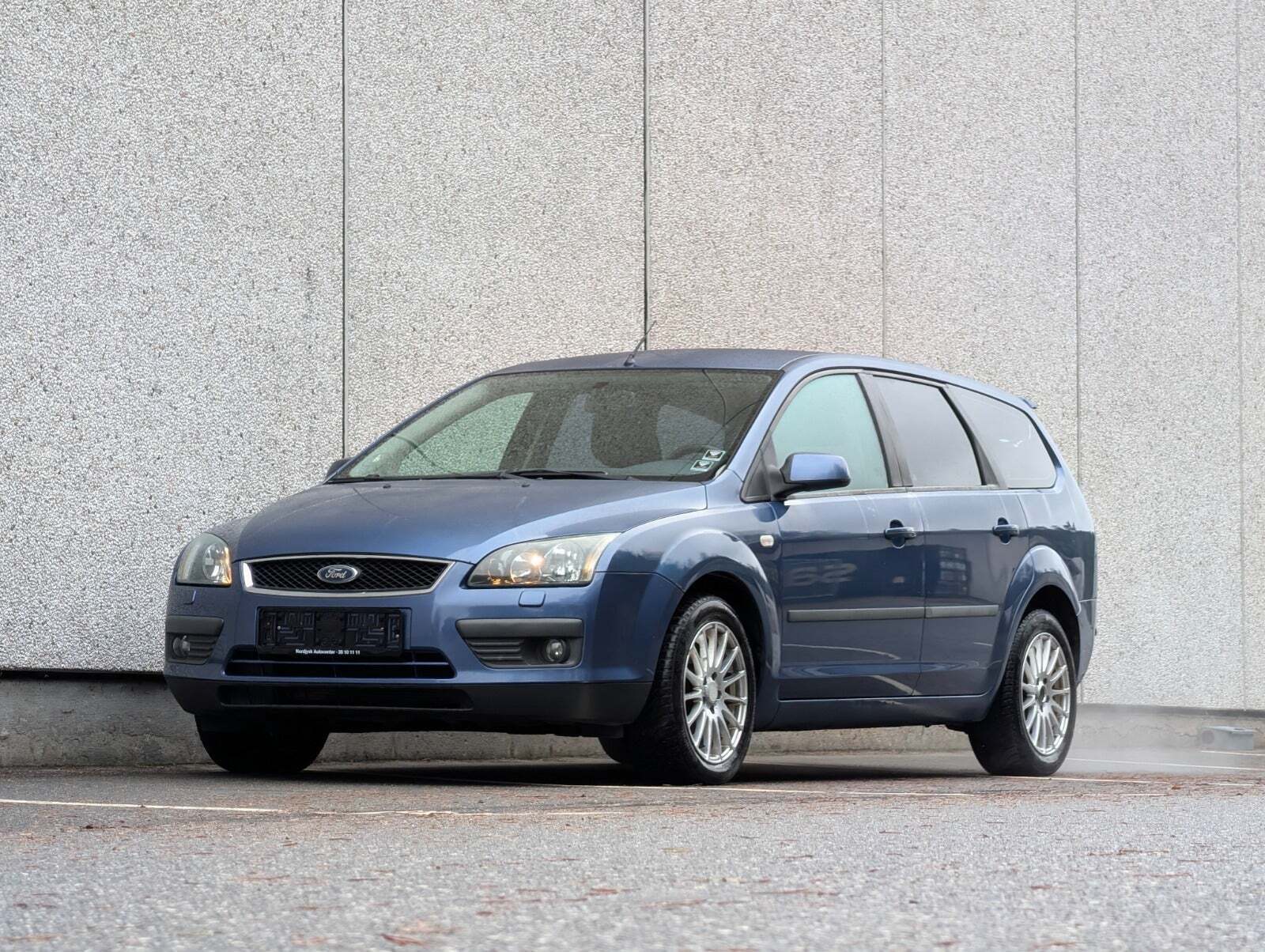 Ford Focus 2,0 145 Ghia stc.