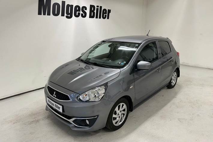 Grå Mitsubishi Space Star fra 2016 set udefra