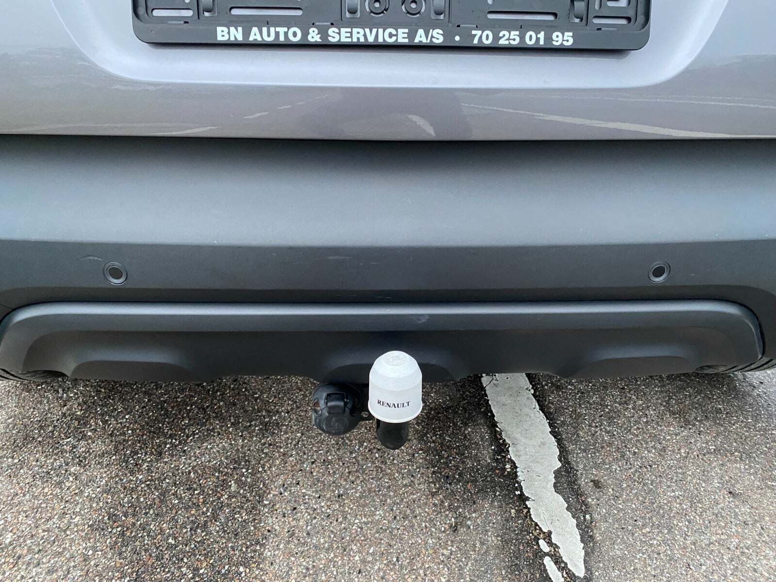 Grå Renault Captur fra 2019