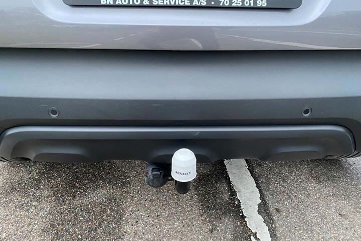 Grå Renault Captur fra 2019