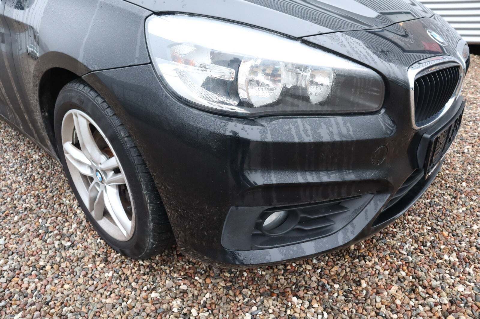Sort BMW 220d fra 2017