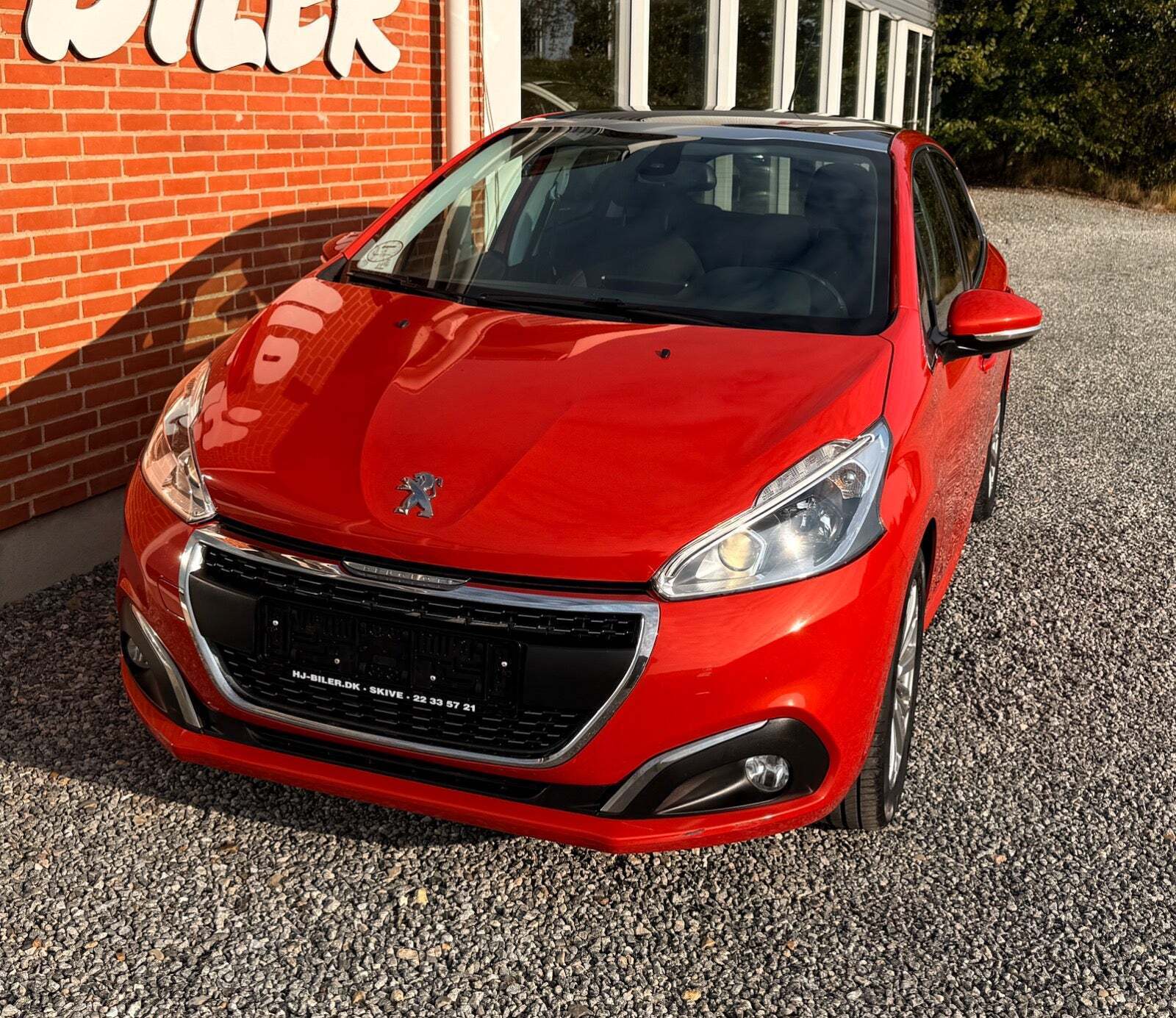 Peugeot 208 1,2 PureTech 82 Allure Sky