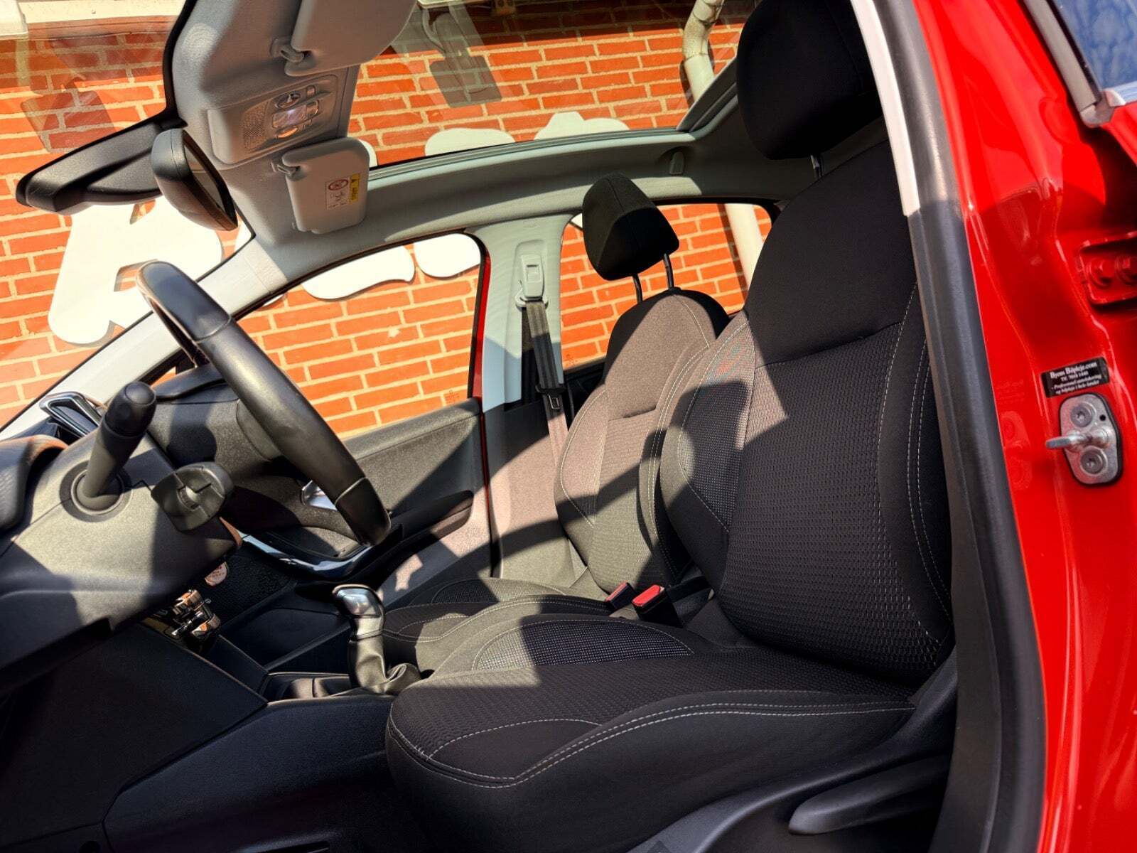 Peugeot 208 1,2 PureTech 82 Allure Sky