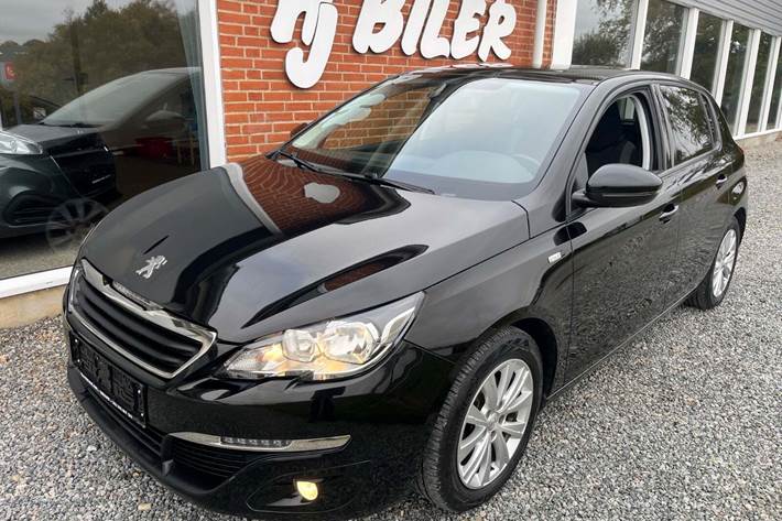 Sort Peugeot 308 fra 2016 set udefra