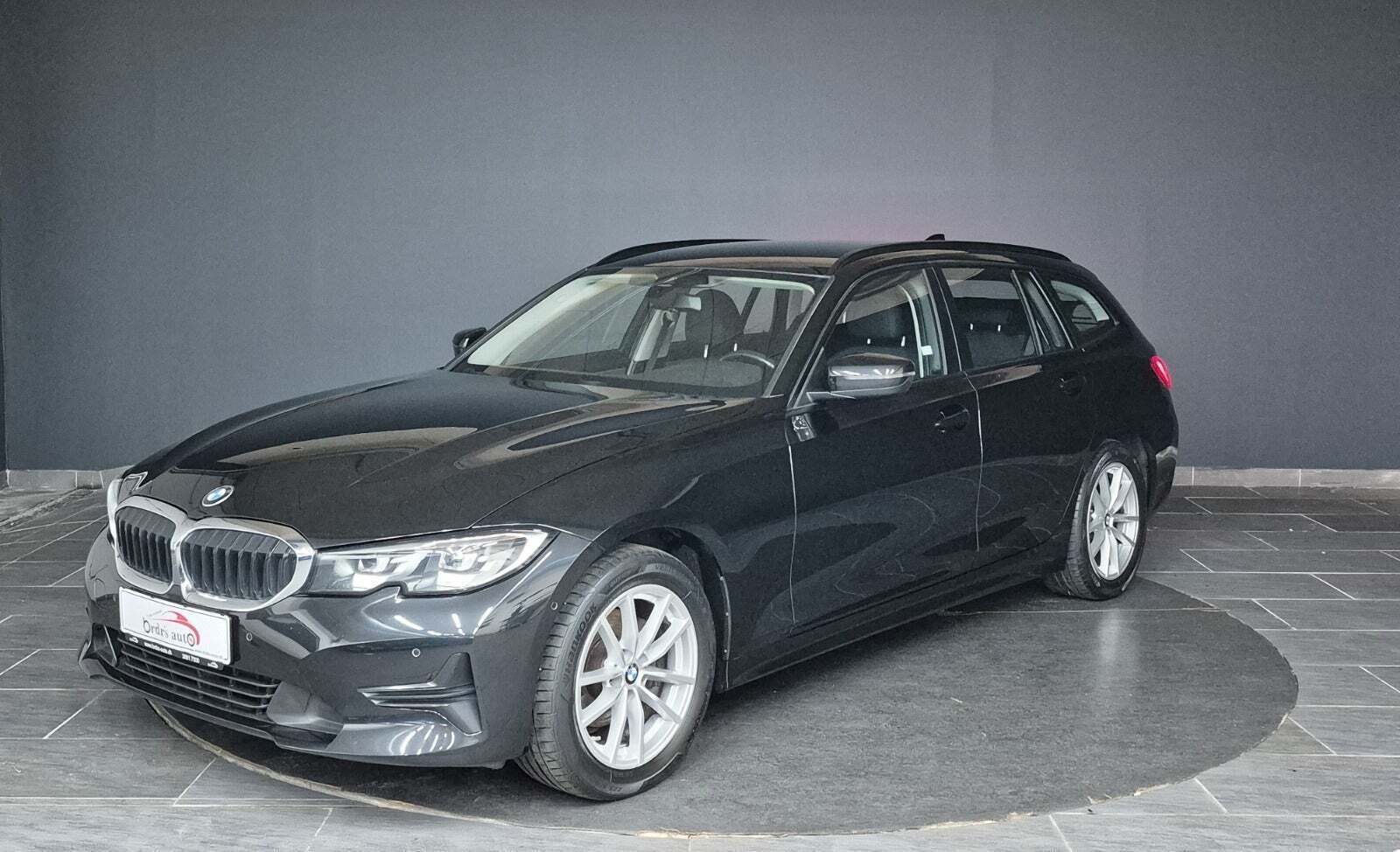 BMW 320d 2,0 Touring Connected aut.