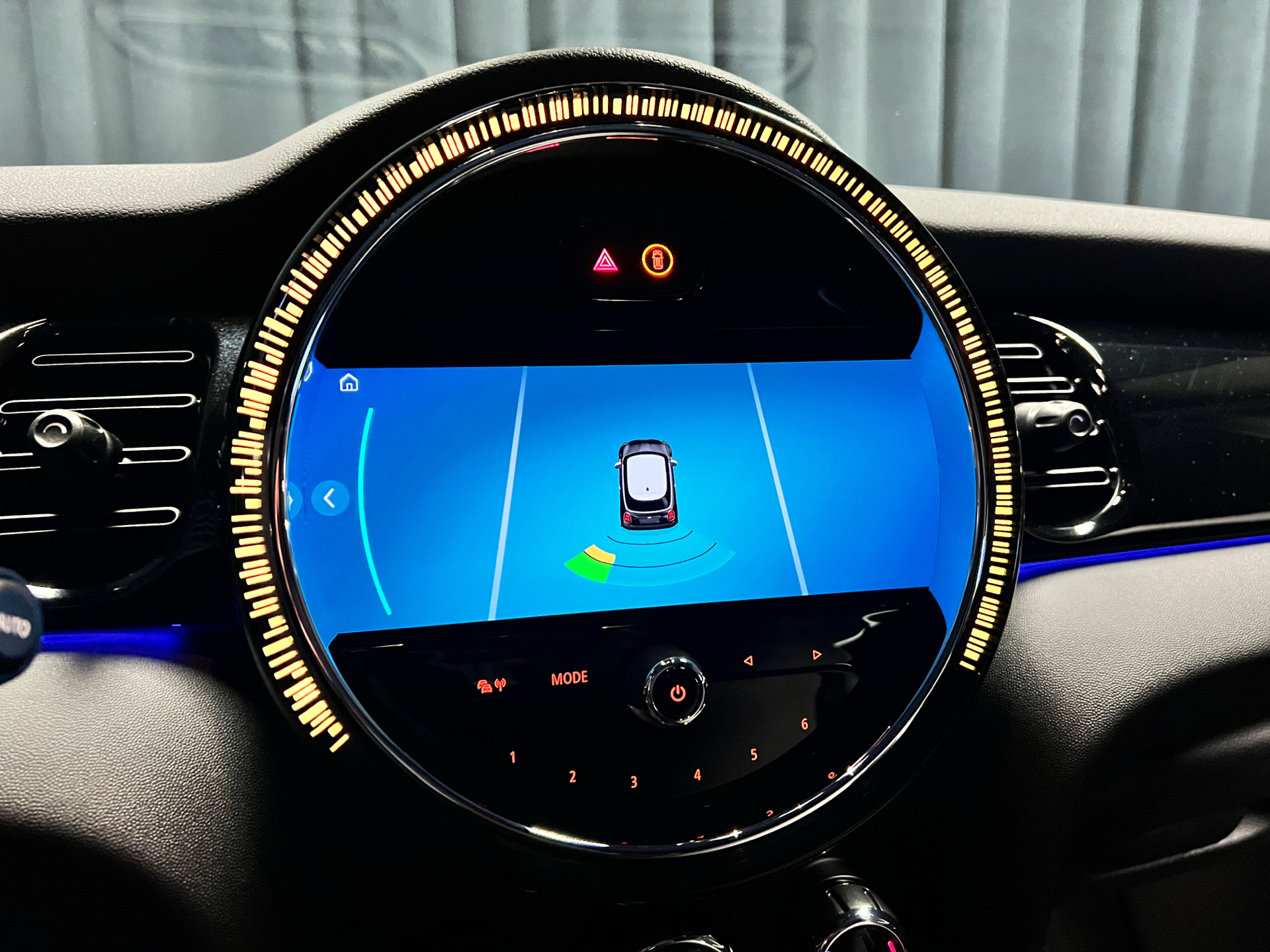 Grå Mini Cooper fra 2022