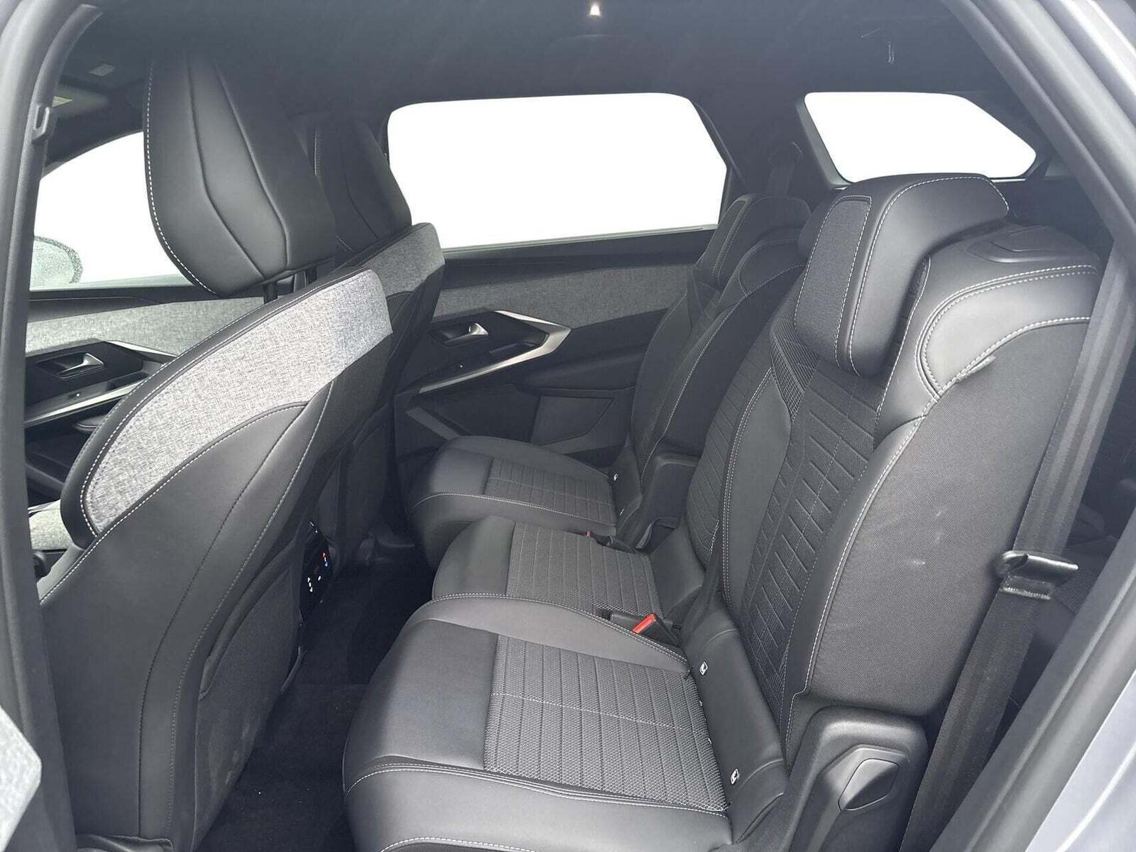 Peugeot e-5008 77 Allure 7prs