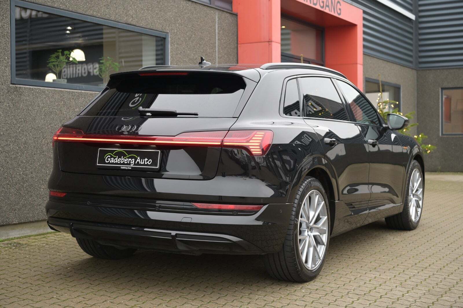 Audi e-tron 55 S-line quattro