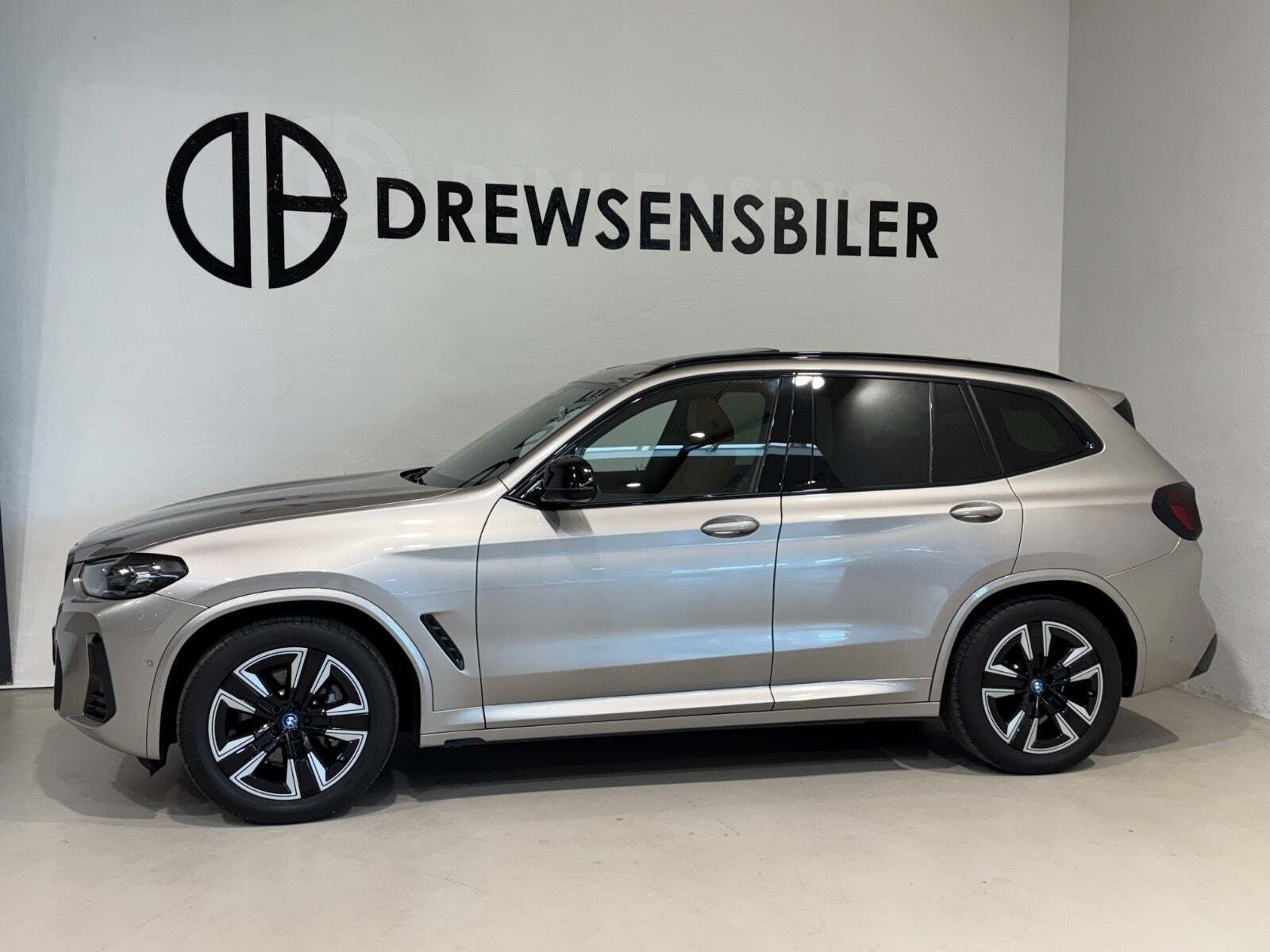 BMW iX3 Charged M-Sport