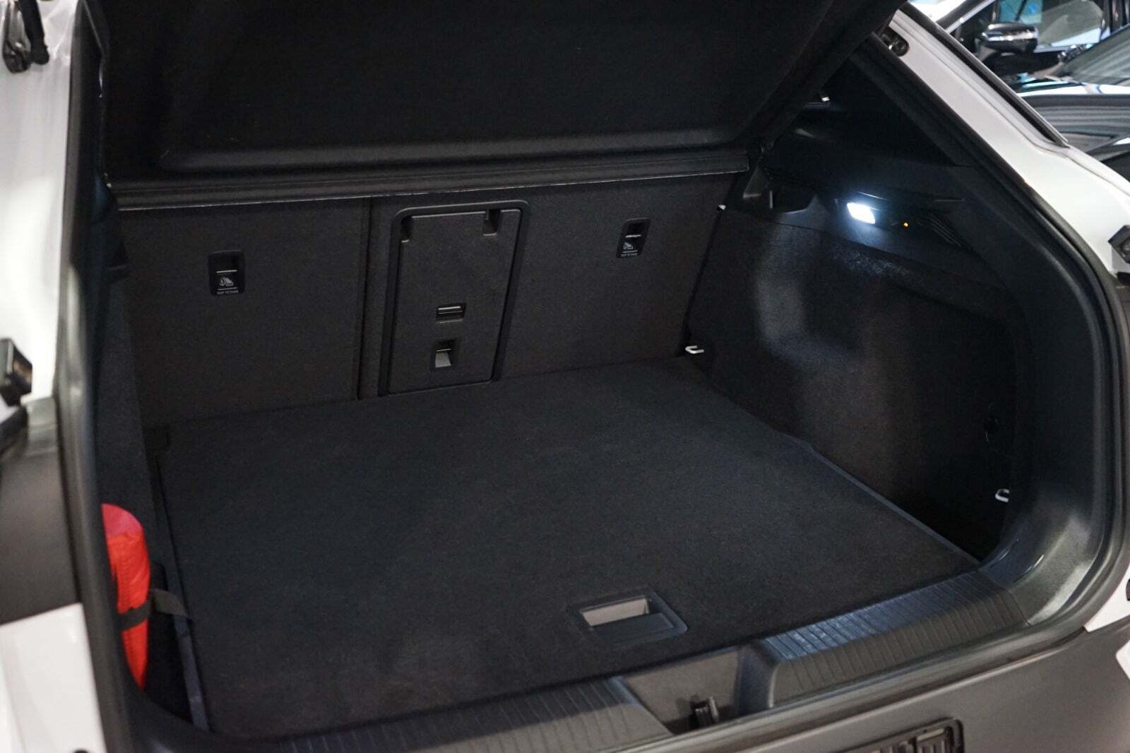 Hvid VW ID.4 fra 2023