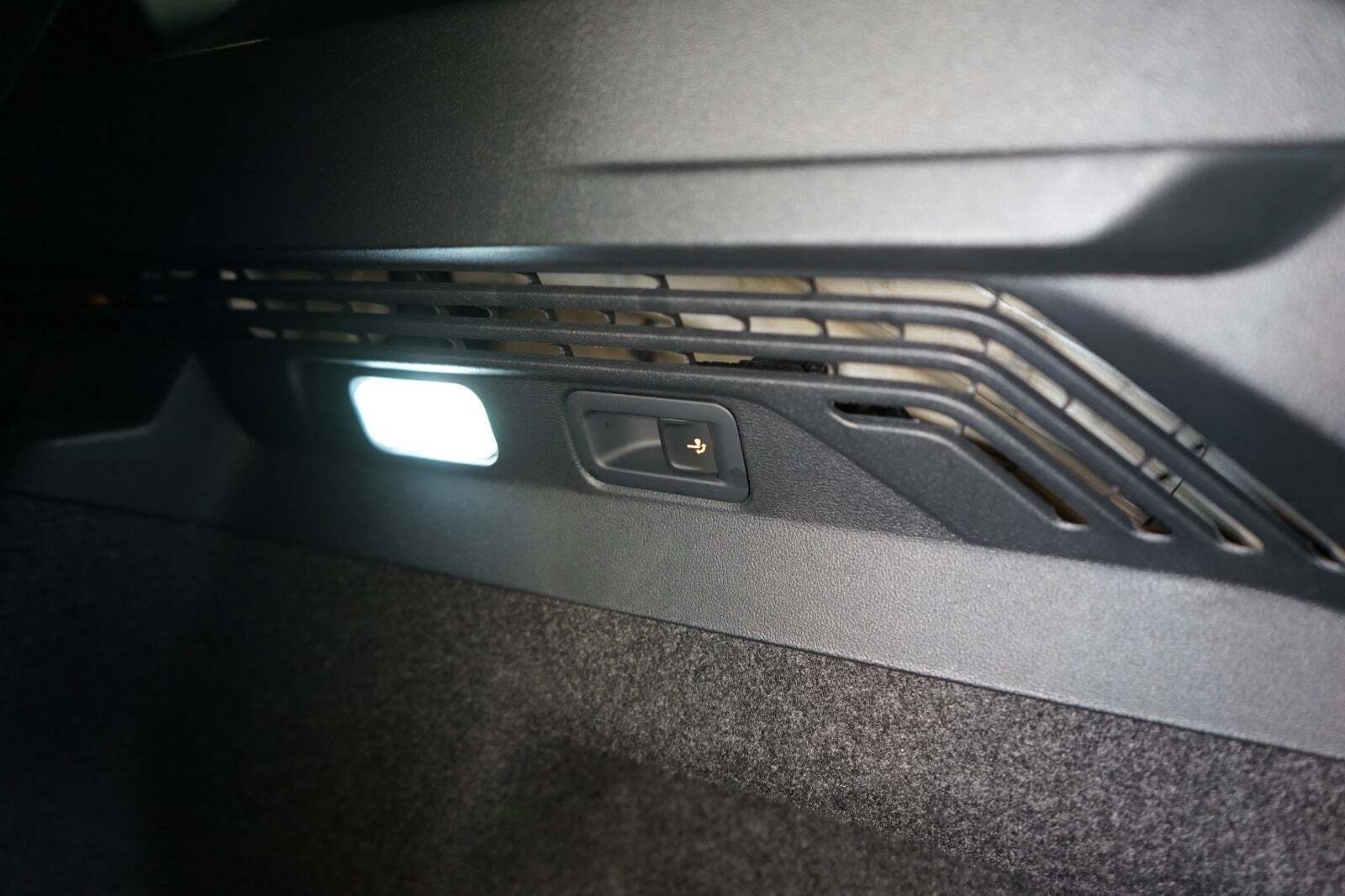 Hvid VW ID.4 fra 2025