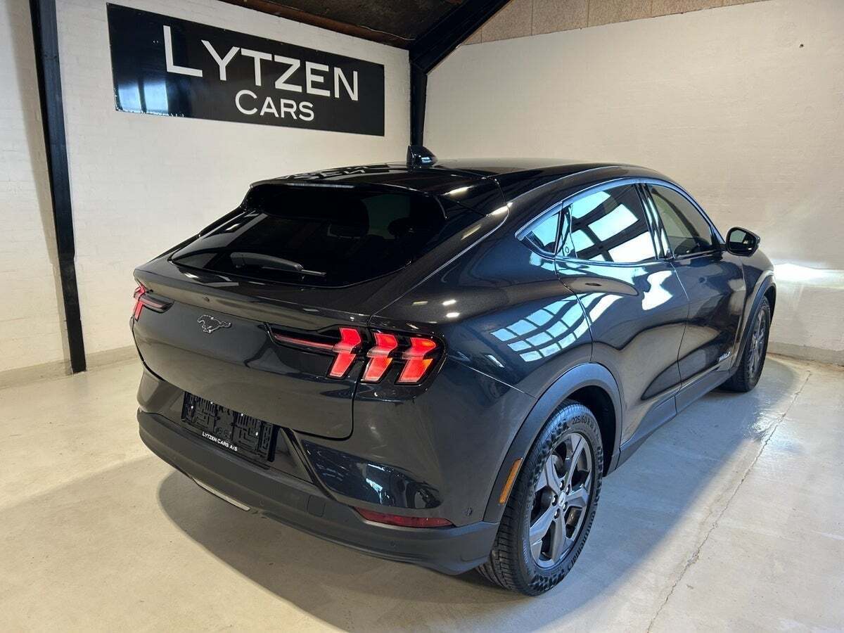 Ford Mustang Mach-E 98 Extended Range