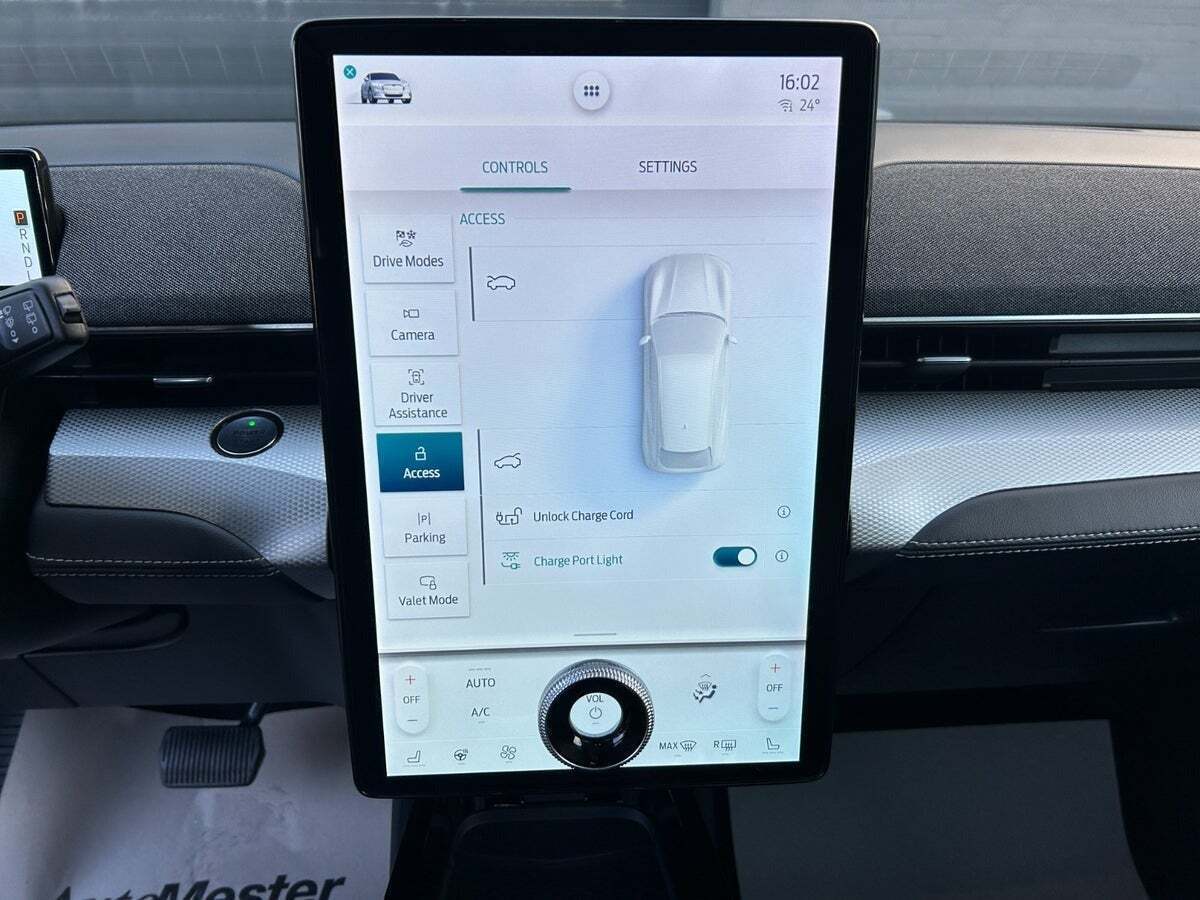 Sort Ford Mustang Mach-E fra 2023