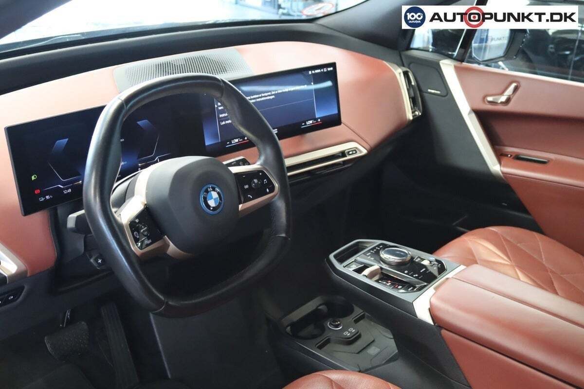 BMW iX xDrive40