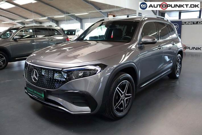Grå Mercedes EQB350 fra 2024 set udefra