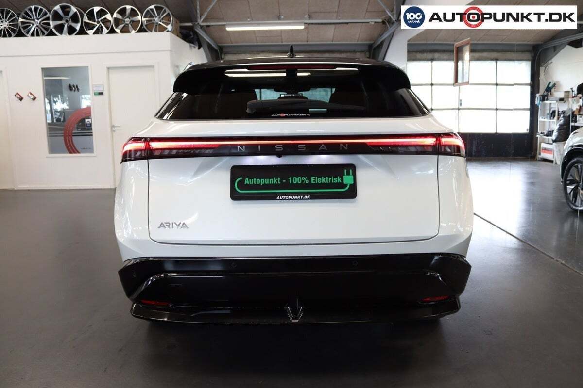 Hvid Nissan Ariya fra 2024