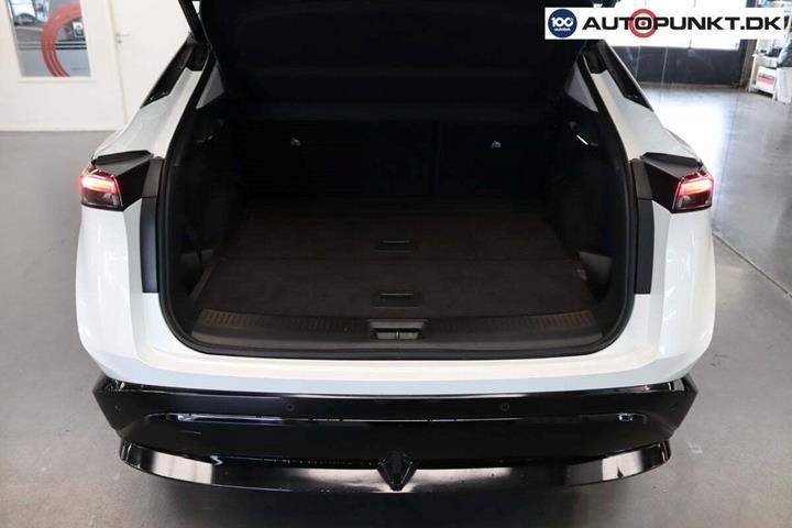 Hvid Nissan Ariya fra 2024