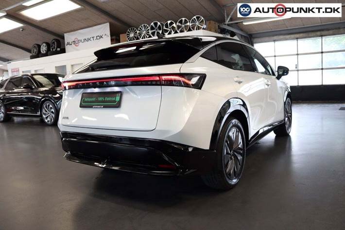 Hvid Nissan Ariya fra 2024