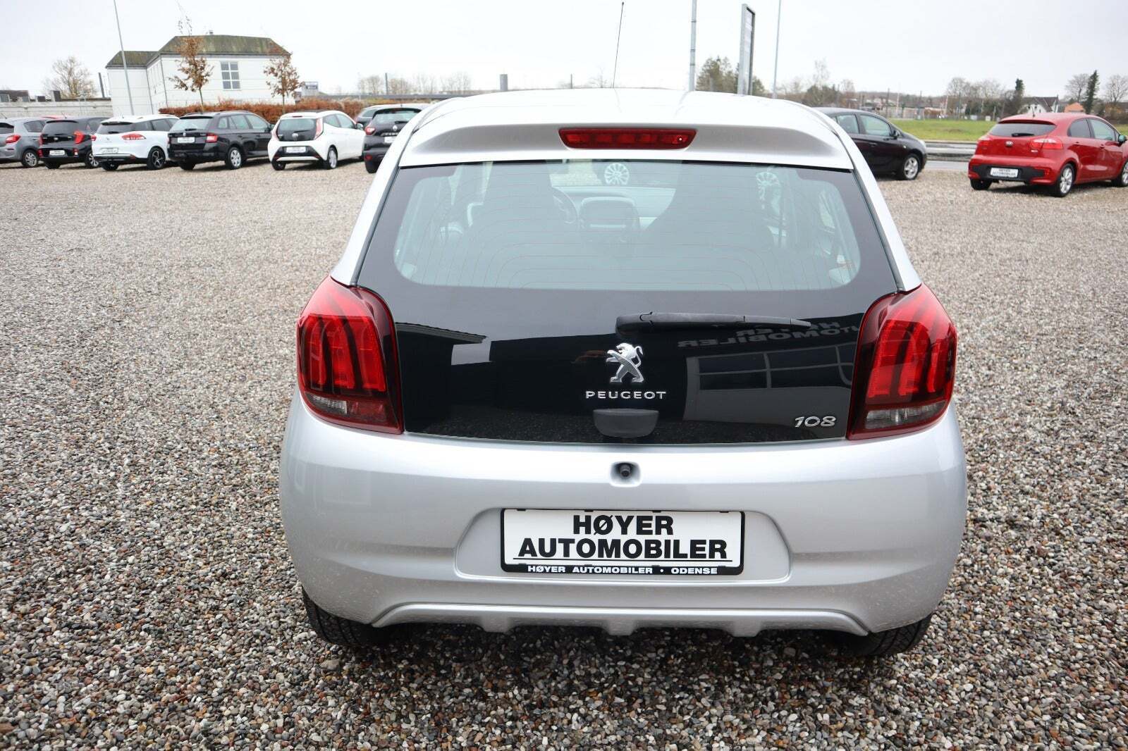 Sølv Peugeot 108 fra 2016