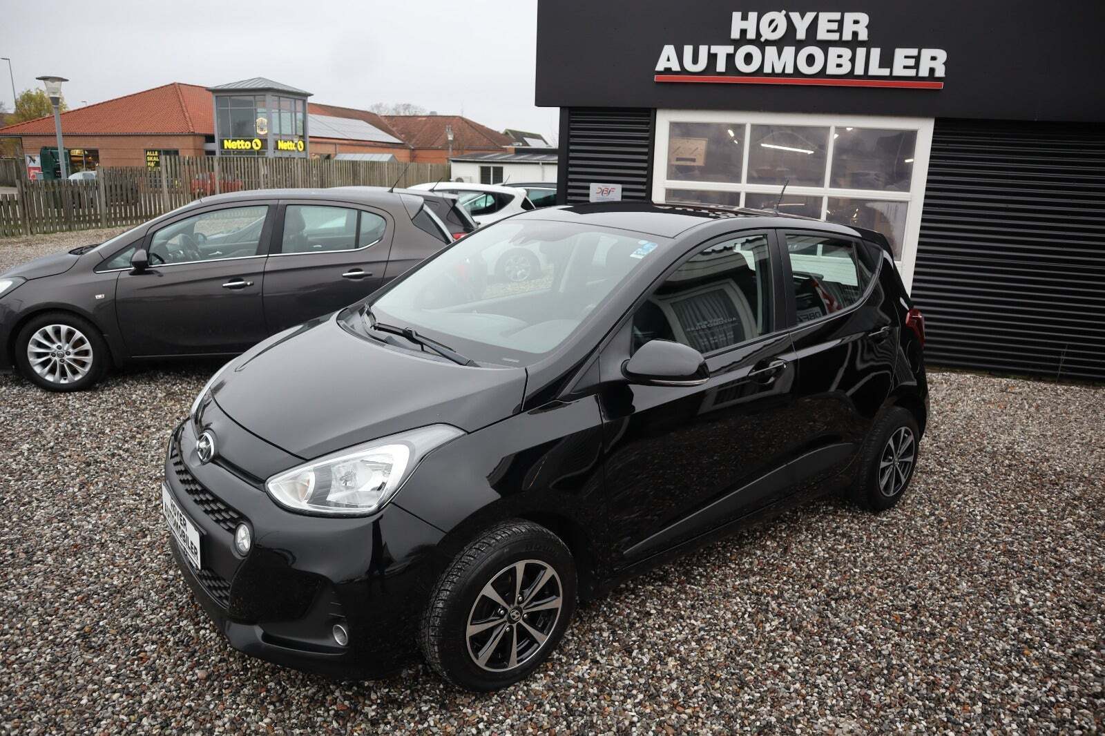 Sort Hyundai i10 fra 2017