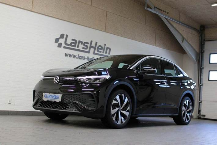 Sort VW ID.5 fra 2023 set udefra