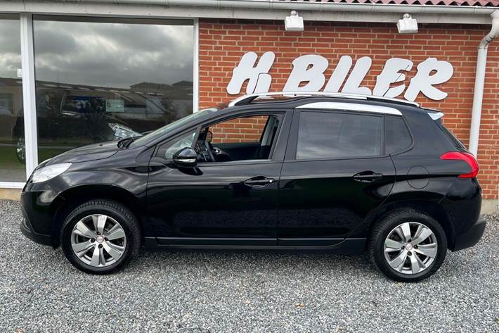 Sort Peugeot 2008 fra 2015