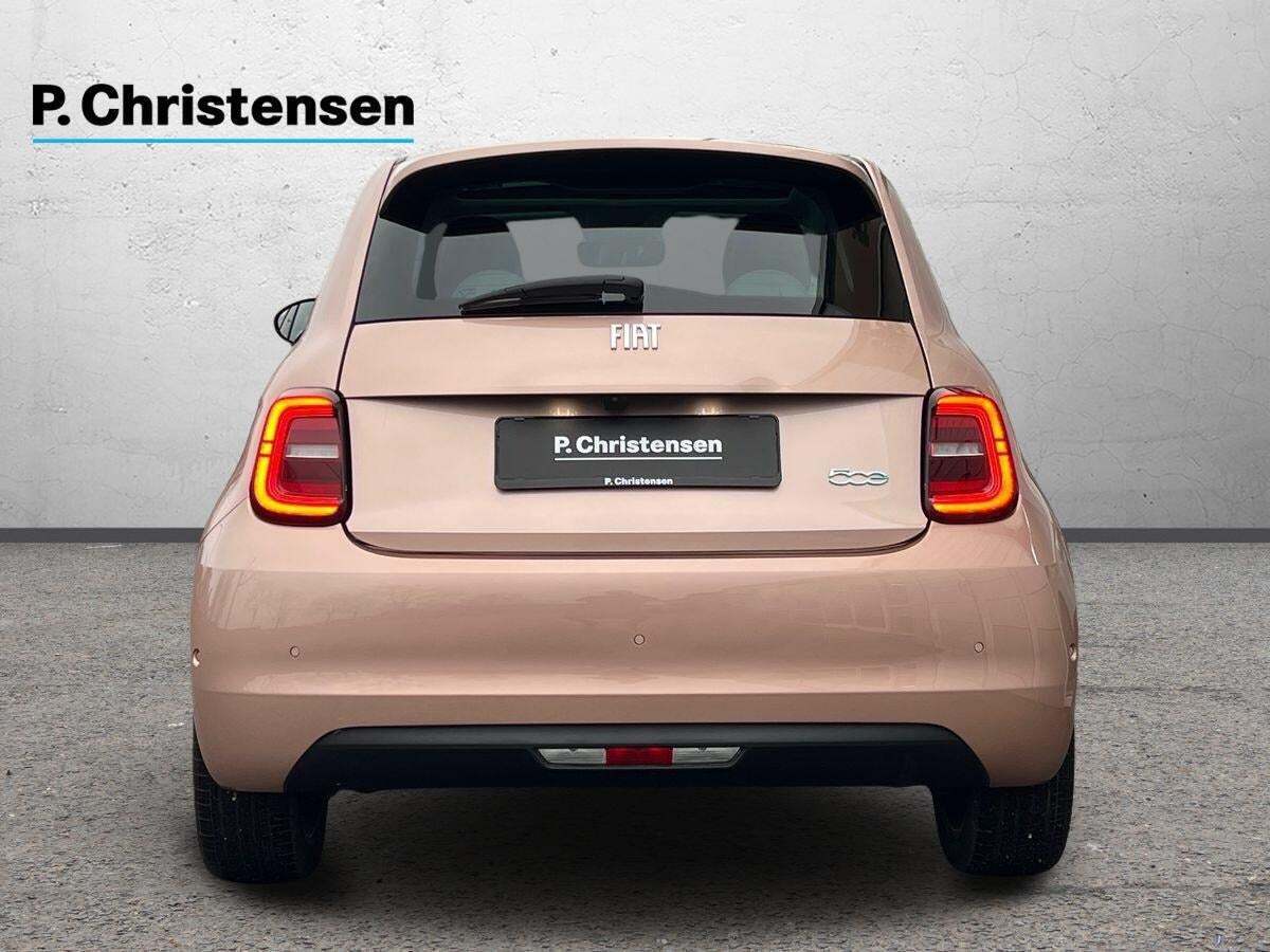 Fiat 500e 42 la Prima 3+1