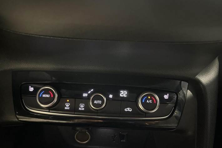 Blå Opel Corsa-e fra 2021